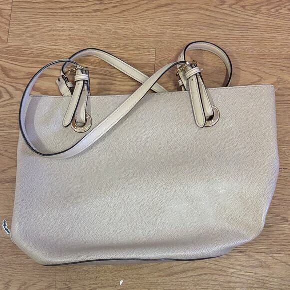 Michael Kors Handbags - Michael Kors Cream Tote Bag